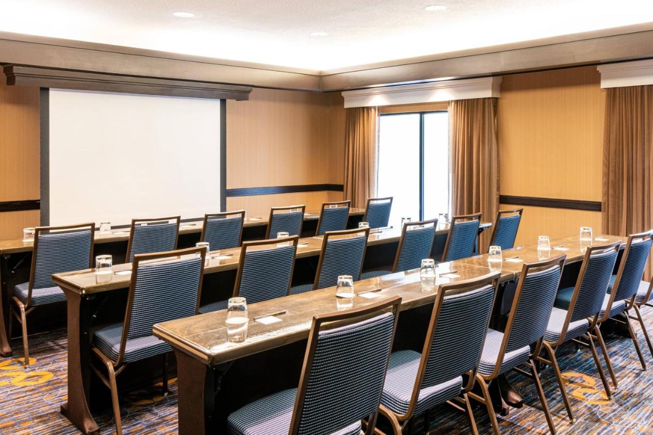 Country Inn & Suites By Radisson, Columbus-Edinburgh Esterno foto