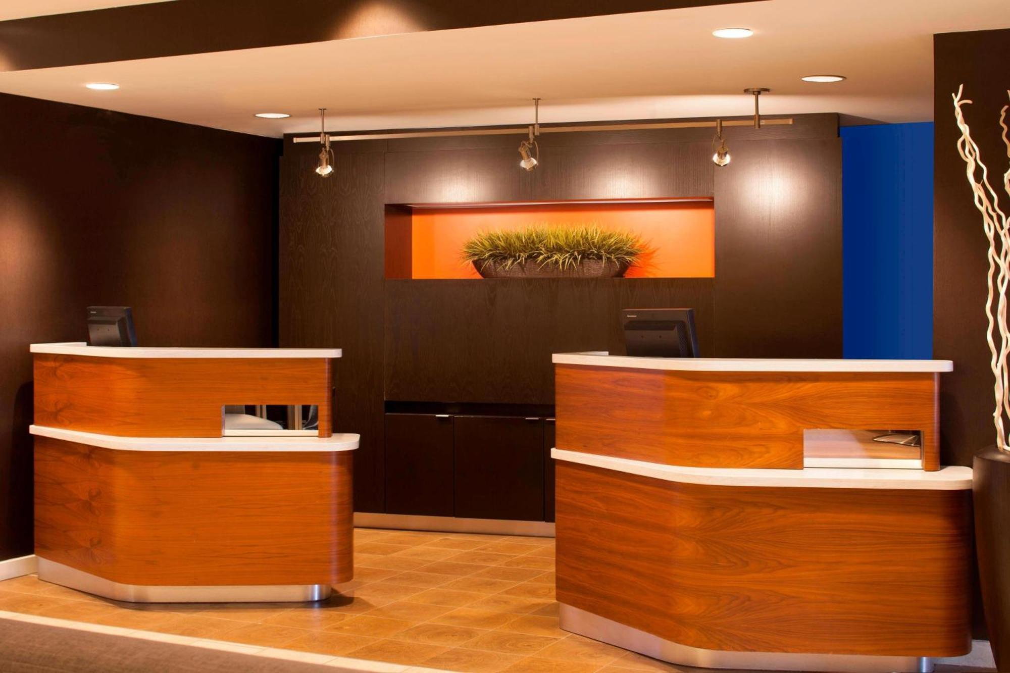 Country Inn & Suites By Radisson, Columbus-Edinburgh Esterno foto