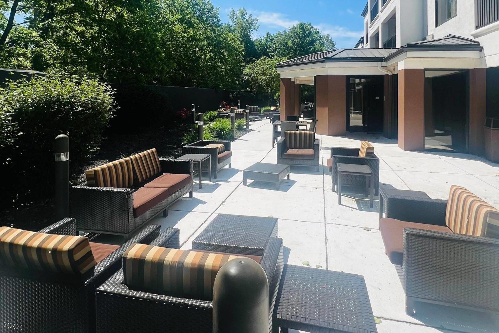 Country Inn & Suites By Radisson, Columbus-Edinburgh Esterno foto